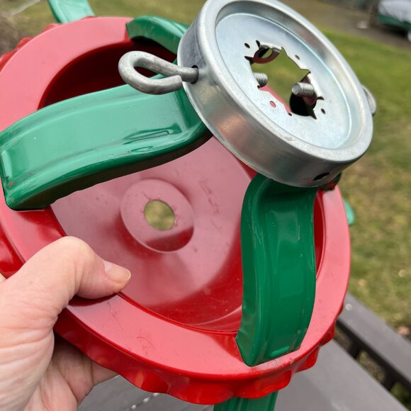 Metal Christmas Tree Stand - Picture 6 of 9